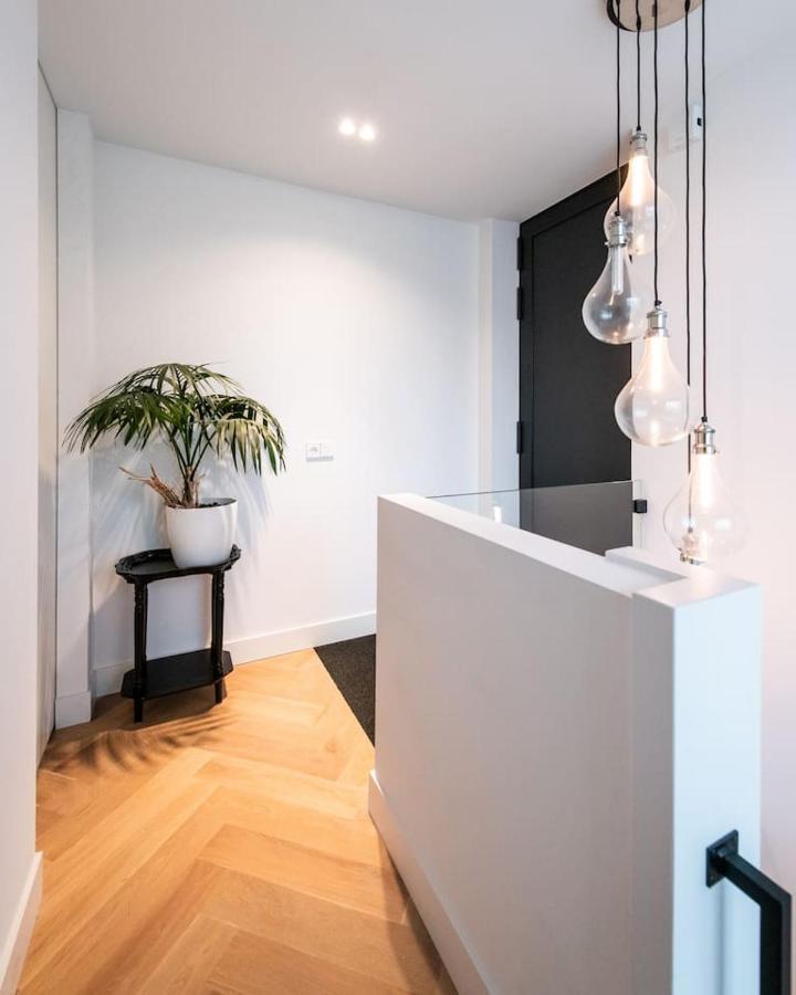 Beautiful Amstel Houseboat Apartment Amsterdam Bagian luar foto